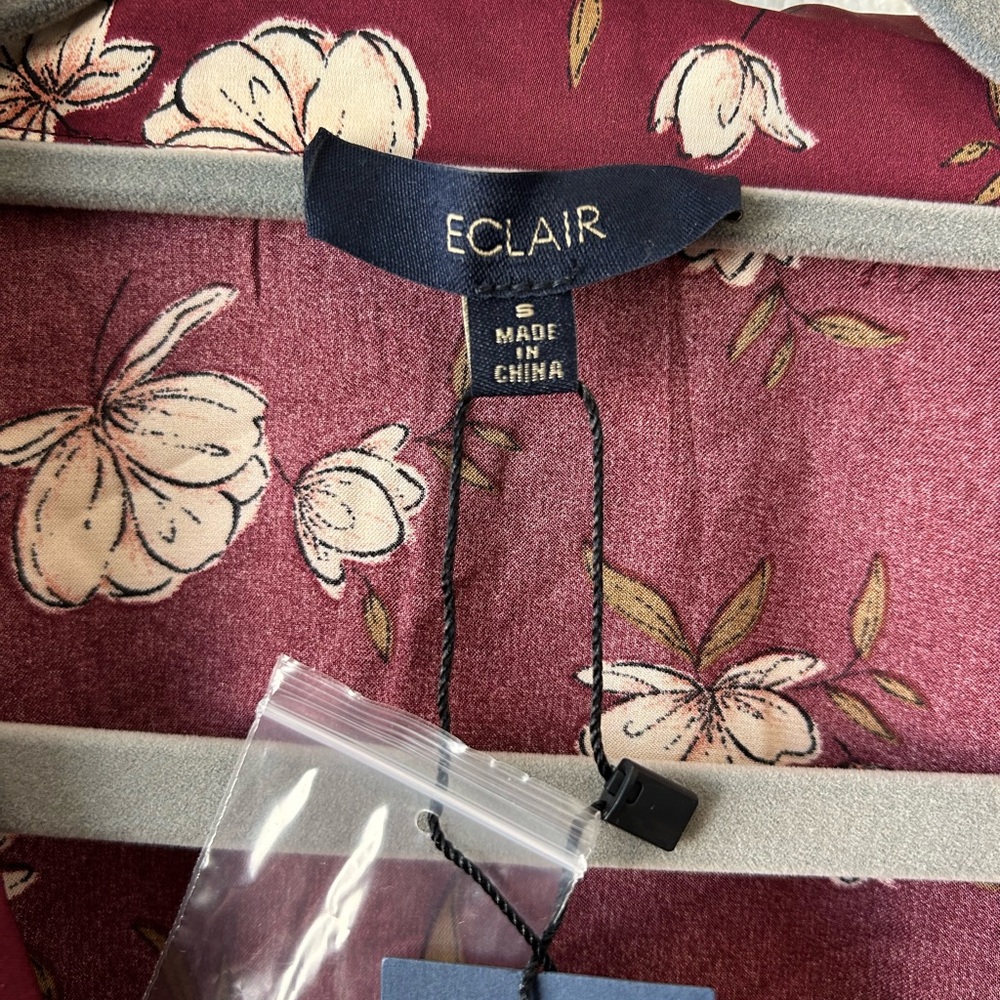 Eclair Women's Top - Picture 3 of 4